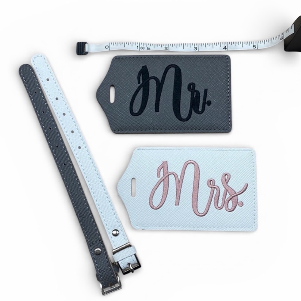 Mr & Mrs matching luggage tags new in bag
